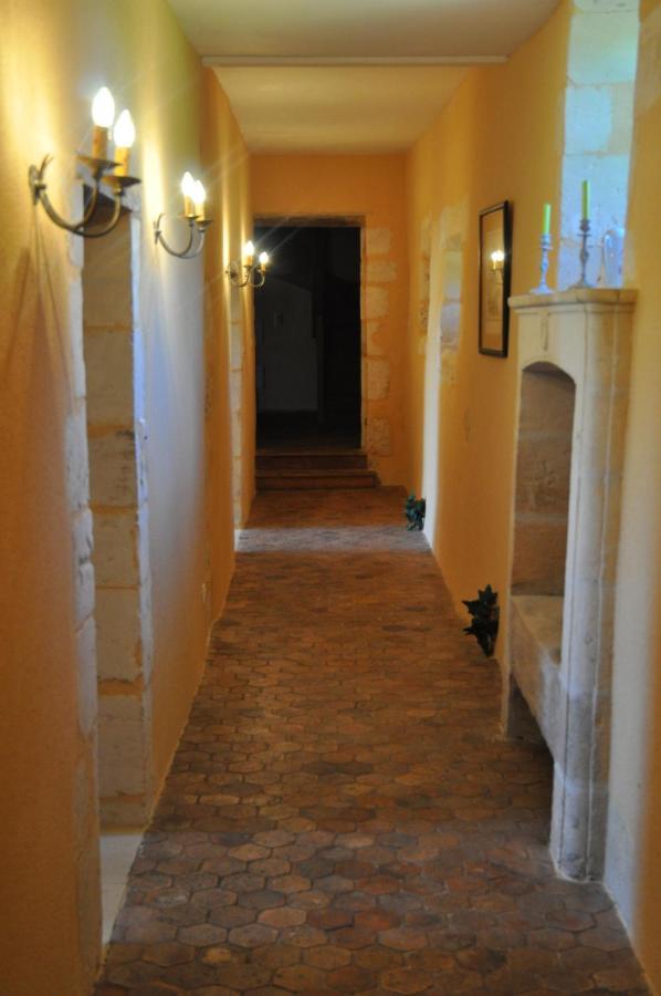 Chateau La Gentilhommiere Du Puits Notre-Dame 30 Rue De L'Eglise 24110 Saint Leon Sur L'Isle Kültér fotó