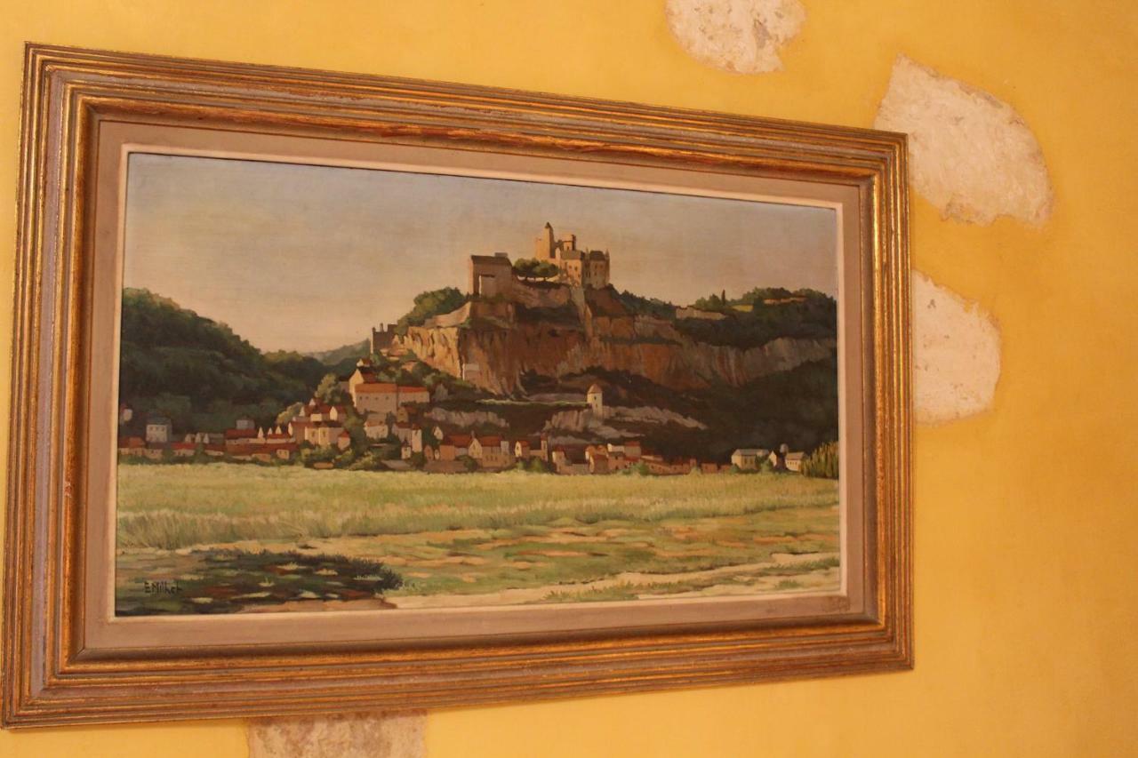 Chateau La Gentilhommiere Du Puits Notre-Dame 30 Rue De L'Eglise 24110 Saint Leon Sur L'Isle Kültér fotó